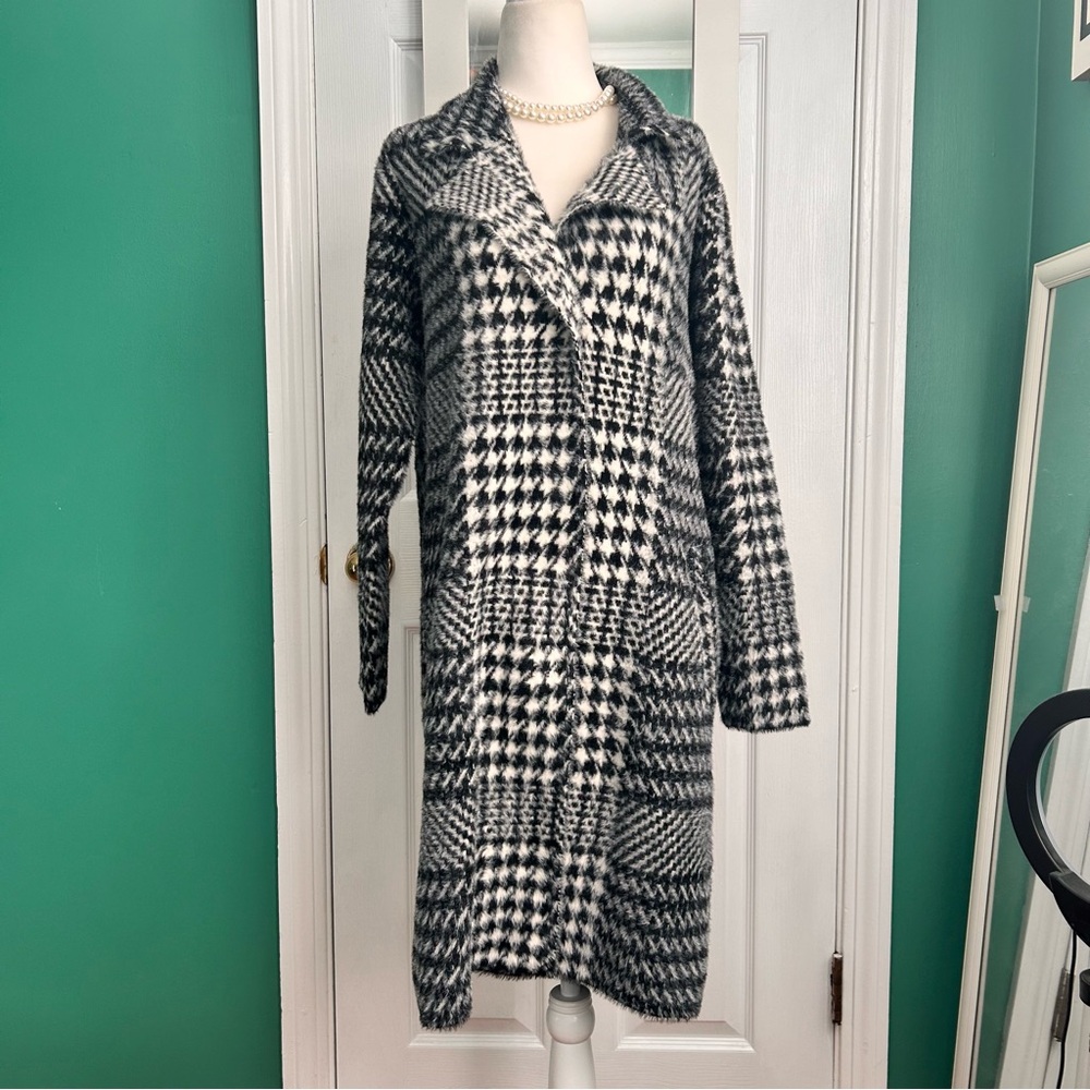 Cyrus Cardigan Sweater Coat, Black and White Houndstooth NWOT S